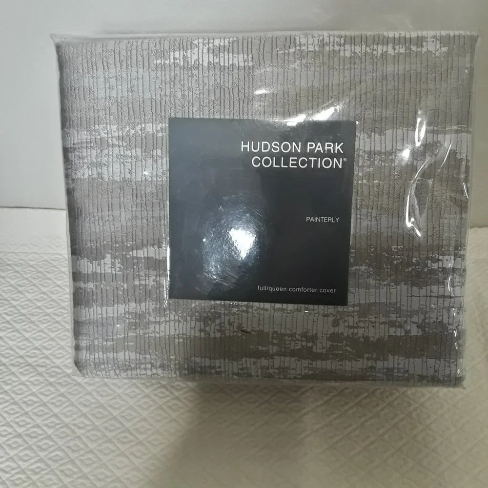 Hudson Park Painterly Queen Duvet